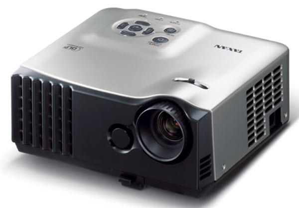TAXAN U6-112 Projector front view