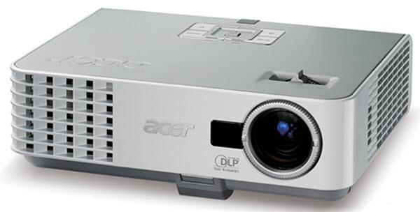 Acer P3150 Projector front view